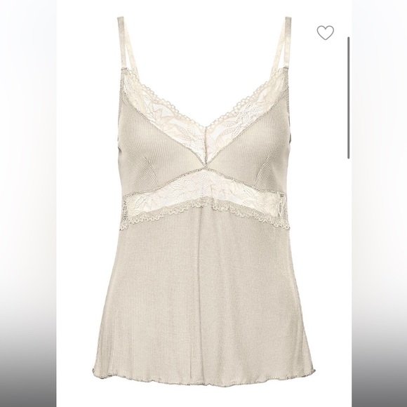 VERO MODA Kelly 2-Piece Pyjama Set - Picture 6 of 8